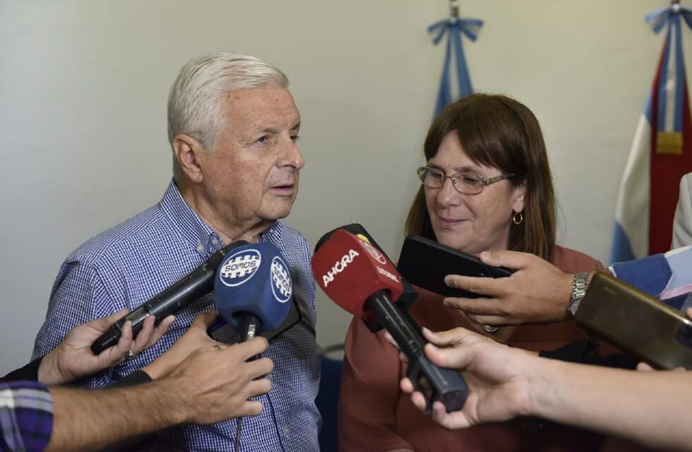 El intendente de Concepción del Uruguay Lauritto se reunió con el Gobernador en Paraná