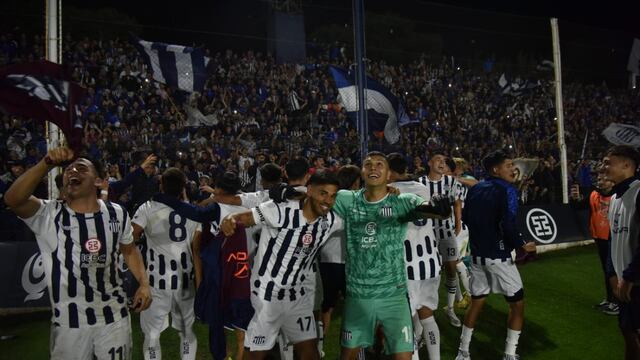 Noche a pleno para Talleres en la Boutique, con el contundente 4-1 sobre Belgrano (Facundo Luque / La Voz).