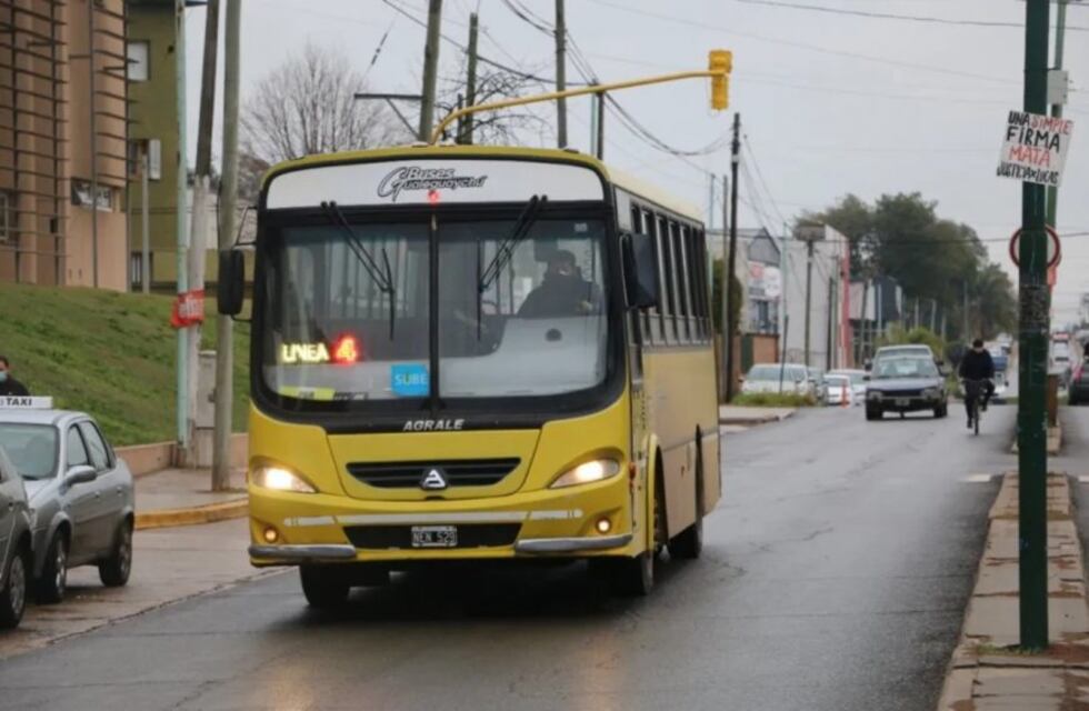 En Gualeguaychú para viajar en colectivo urbano se necesitan más de 100 pesos