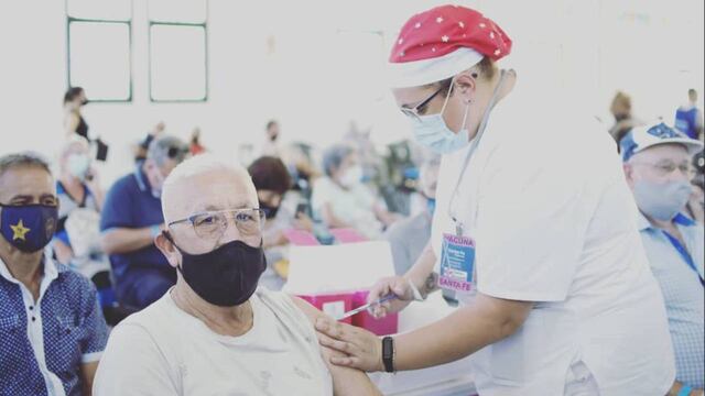 Santa Fe empezó a colocar terceras dosis a los cinco meses de la segunda. (Gobierno de Santa Fe)