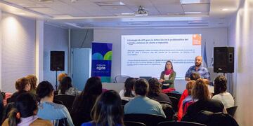 Tierra del Fuego: enfermeros recibieron capacitación en prevención del suicidio