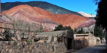 El Cerro de los Siete Colores es el ícono principal de Purmamarca en Jujuy.