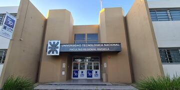 Fachada de la Universidad Tecnológica Nacional, Facultad Regional Rafaela