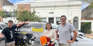 Rafaela cuenta con el primer banco de alimentos para perros y gatos