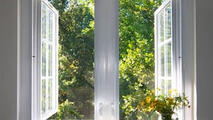 El poder de las ventanas según el Feng Shui: cómo la luz natural influye en el ánimo y la energía del hogar