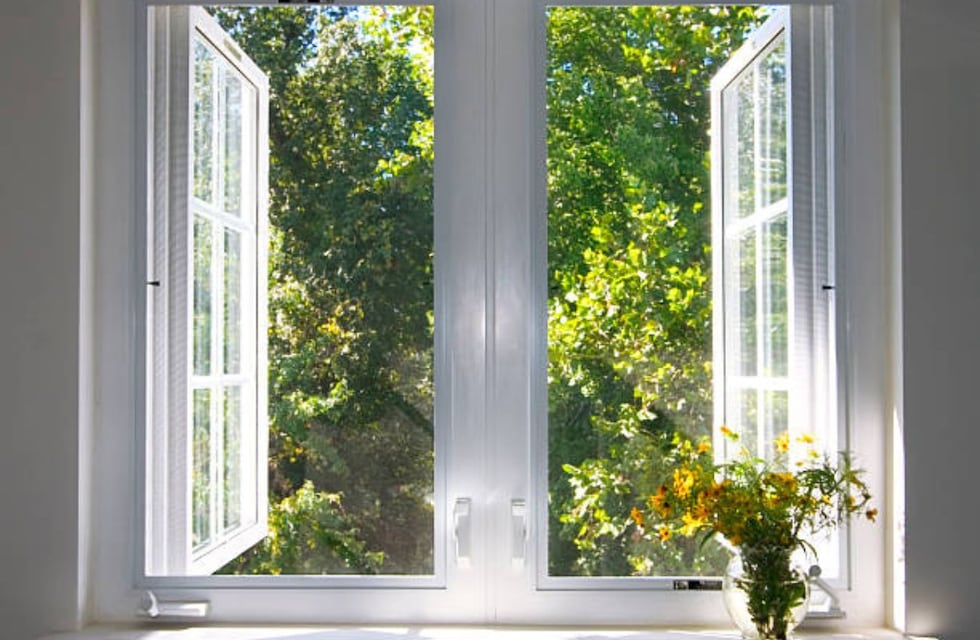 El poder de las ventanas según el Feng Shui: cómo la luz natural influye en el ánimo y la energía del hogar