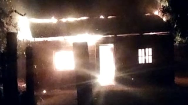 Eldorado: se incendió por completo una vivienda dejando a seis niños y su madre con lo puesto