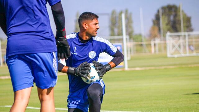Máxima seguridad. Franco Petroli, ex Estudiantes de Río Cuarto, el único arquero invicto en la Copa de la Liga (La Voz).