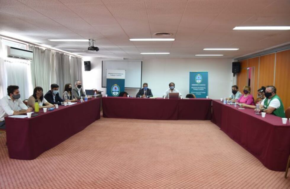 Para el Gobierno el aumento ofrecido a los estatales supera la inflación de 2021