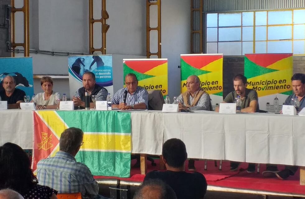 Tres Arroyos, el intendente Carlos Sánchez encabezó una reunión de gabinete ampliado