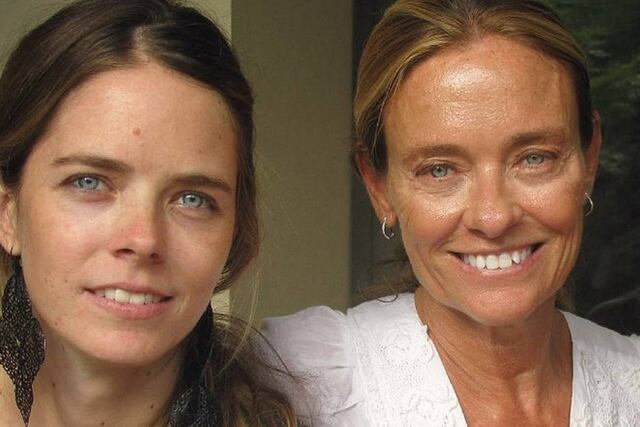 Geñi junto a su madre, María Eugenia. (Instagram oficial de Las Trillizas de Oro)