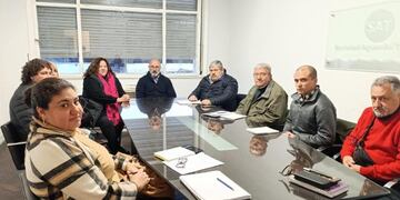 SAT asume operación para garantizar suministro adecuado y tratamiento de aguas residuales.