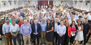 Más de 80 comunas firmaron un convenio en el marco de "Santa Fe + Conectada"