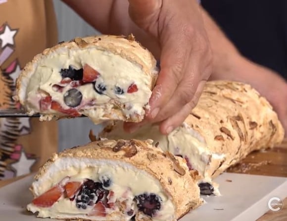 Cómo hacer un arrollado de merengue: la receta sin harina de Gladys Olazar, de Cocineros Argentinos para un postre delicioso