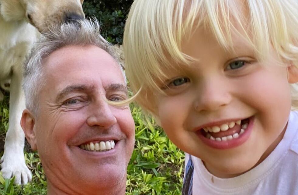 Llegó el conejo de pascua: la celebración a puro juego de Mirko y Marley