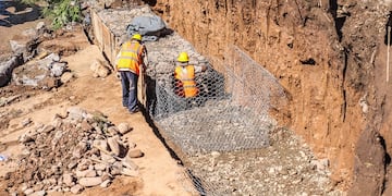 Con los nuevos muros de gaviones, el Gobierno reafirma su compromiso con la seguridad hídrica y la estabilidad en la provincia.