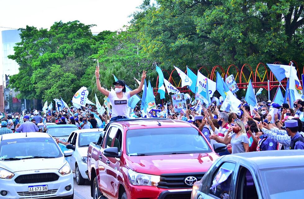 Día de la militante: el PJ desplegó todo el poder del aparato con una caravana