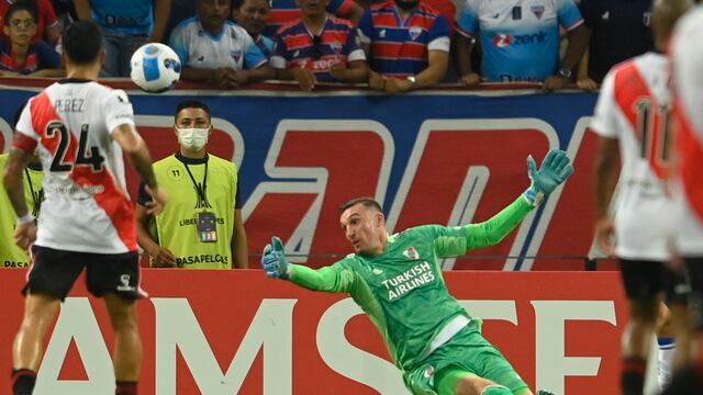 Franco Armani fue la figura del empate 1 a 1 entre River y Fortaleza.