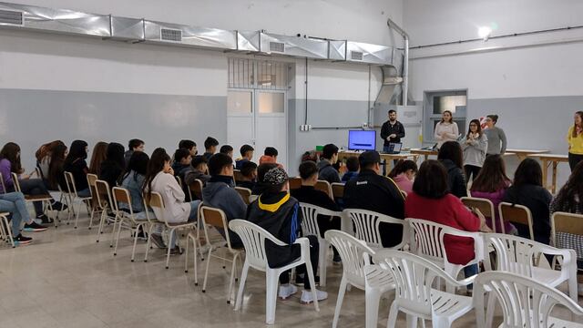 Inició el Ciclo sobre Adolescencias en Tres Arroyos