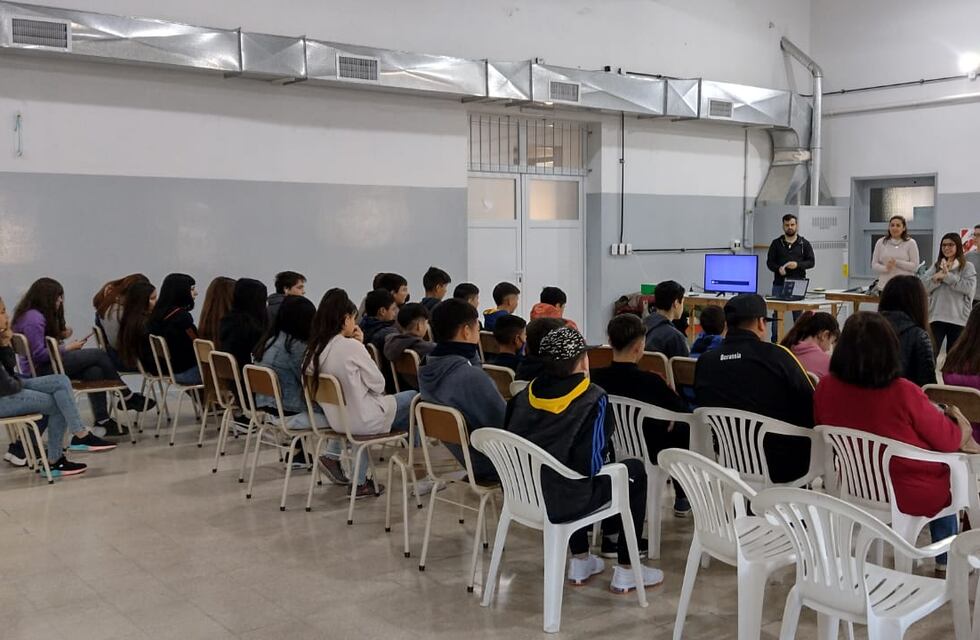 Inició el Ciclo sobre Adolescencias en Tres Arroyos