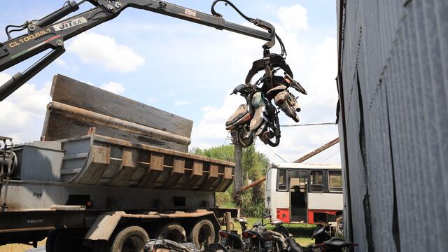 Compactaron vehículos que no estaban en condiciones de transitar en Rafaela