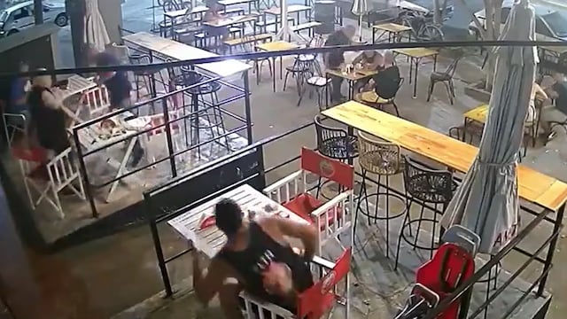 El delincuente gatilló varias veces