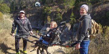Turismo accesible. Naiara Arteaga llegó a la cima de la montaña más alta de Córdoba, el cerro Champaquí. (Gentileza El Puntal)