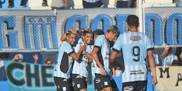 Con una goleada, Racing de Nueva Italia se reacomodó en la Primera Nacional.