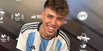 Luck Ra, cordobés premiado en los Gardel 2023 por "Ya no vuelvas", junto a La Konga y Ke personajes, elegida mejor canción de cuarteto. (Instagram Luck Ra)