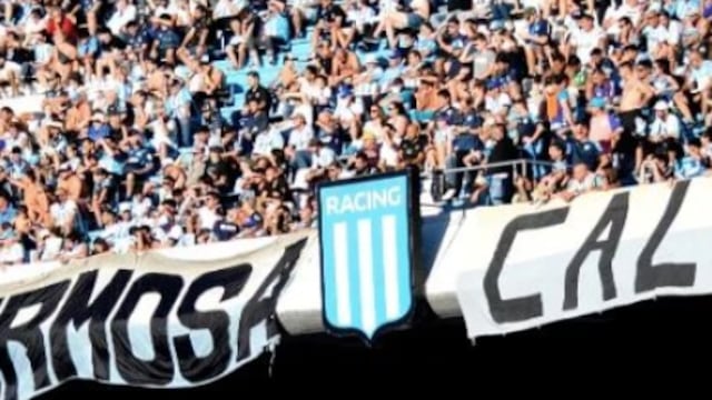 Insólito: arrojaron cenizas en la cancha de Racing y cayó sobre hinchas.