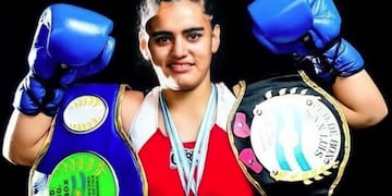 Micaela Luján, campeona mundial supermosca de la FIB.