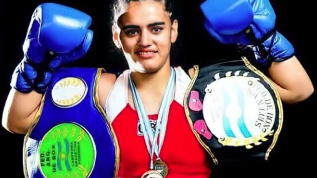 Micaela Luján, campeona mundial supermosca de la FIB.