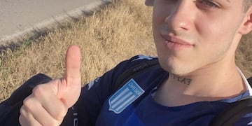 Quién es Alejo Ciganotto, el hincha de Racing que recorrerá 1238 km a dedo para no perderse la final de la Copa Sudamericana.
