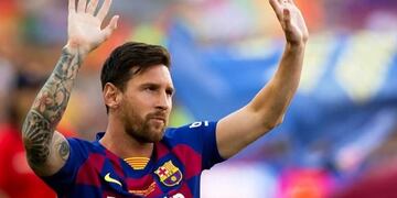 El vicepresidente deportivo del Barcelona confirmó contacto con el padre de Messi.