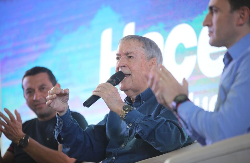 Juan Schiaretti planteó como posibilidad que la ruta 9 norte sea autovía de Córdoba a Santiago