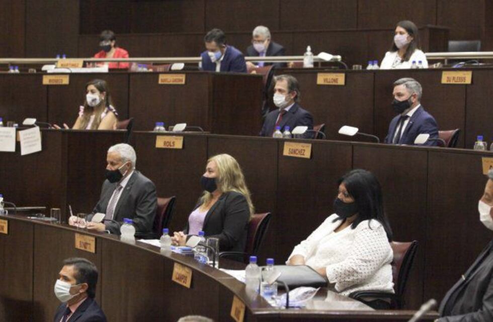 Diputados de Neuquén recibieron un polémico aumento de más de $70.000