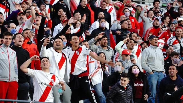 Podrían jugarse partidos sin público por los incumplimientos de protocolos en los estadios.