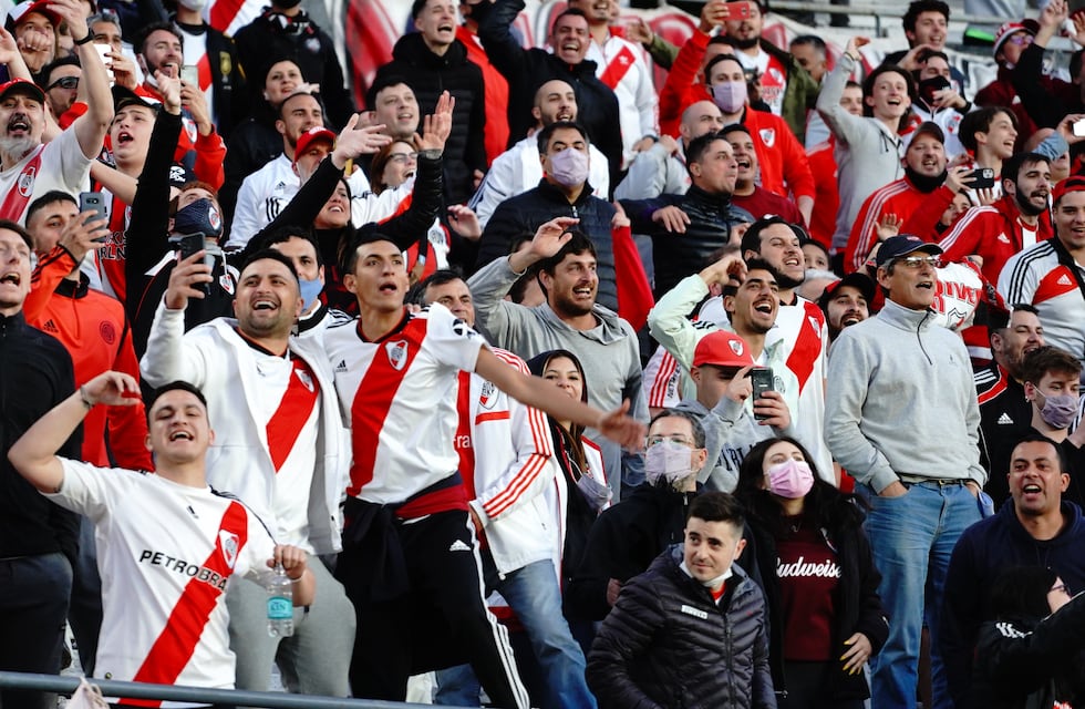 El Gobierno y la AFA acordaron respetar el aforo del 50% en los estadios de fútbol