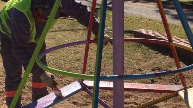 Repararon los juegos en las plazas de la zona de "las quintas"