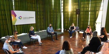 Reunión con vecinos por la obra de cloacas en Rafaela