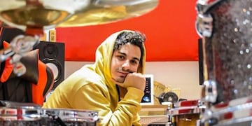 Nacho Colombini, baterista de Isadora Figueroa (la hija de Chayanne).