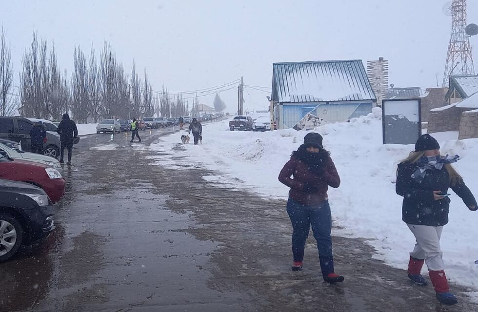 Alerta naranja para Mendoza: el frío no da tregua y habría nevadas en el llano