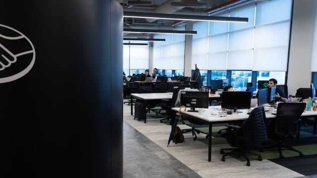 Despidos masivos en Mercado Libre: unas 150 personas podrían ser reemplazadas por inteligencia artificial