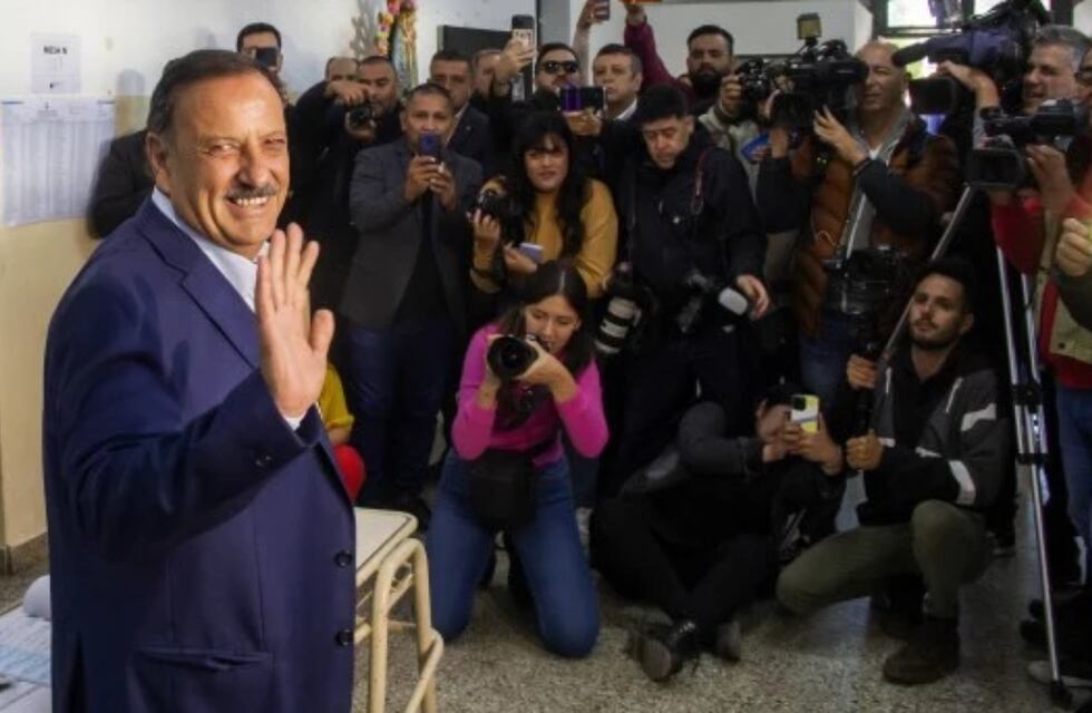 Elecciones 2023: ya votó el gobernador Ricardo Quintela y les pidió a los riojanos que “tengan esperanzas”