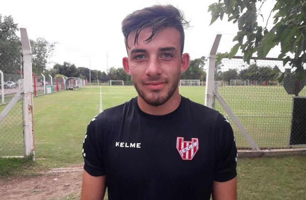Juan Cruz Argüello futbolista de El Tío jugó su segundo partido en la primera de Instituto