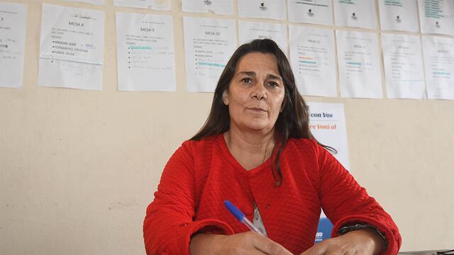 La flamante Seceretaria General del SUTE, Carina Sedano, se reunió esta mañana con el titular de la DGE. José Gutiérrez/Los Andes