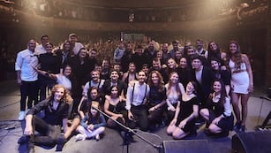 El grupo artístico se creó en 2004 dentro de la Asociación Argentina Cultural Inglesa.