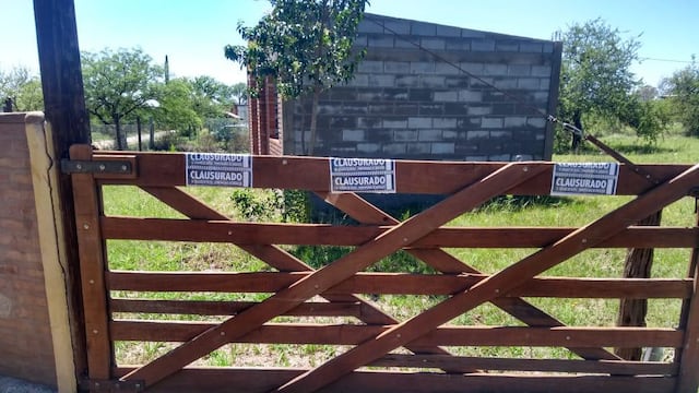 Una familia de Buenos Aires denunció que la cabaña que ofrecían por la web no era la misma que estaba instalada en Anisacate. Ahora, los inquilinos deberán pagar una multa de 70 mil pesos.