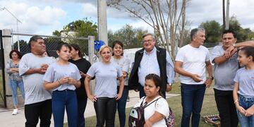 Inauguraron obras de pavimento en el barrio "2 de abril"
