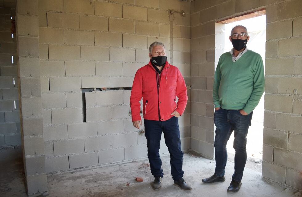 El Municipio continúa con la construcción de viviendas en Arroyito